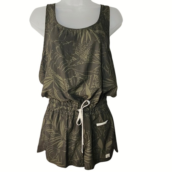 Vuori Racerback Clementine Oregano Rainforest Short Romper Size M - Picture 8 of 9